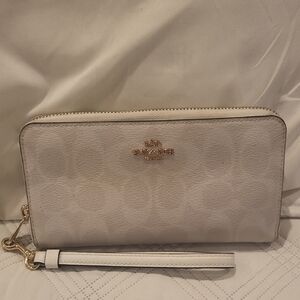 Coach White Wristlet Wallet